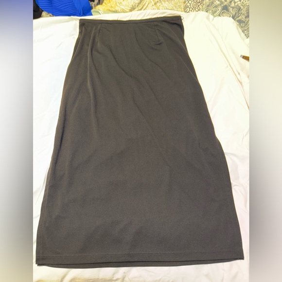 CATO Women’s Black Maxi Skirt Size 18-20. Side splits - Picture 1 of 5